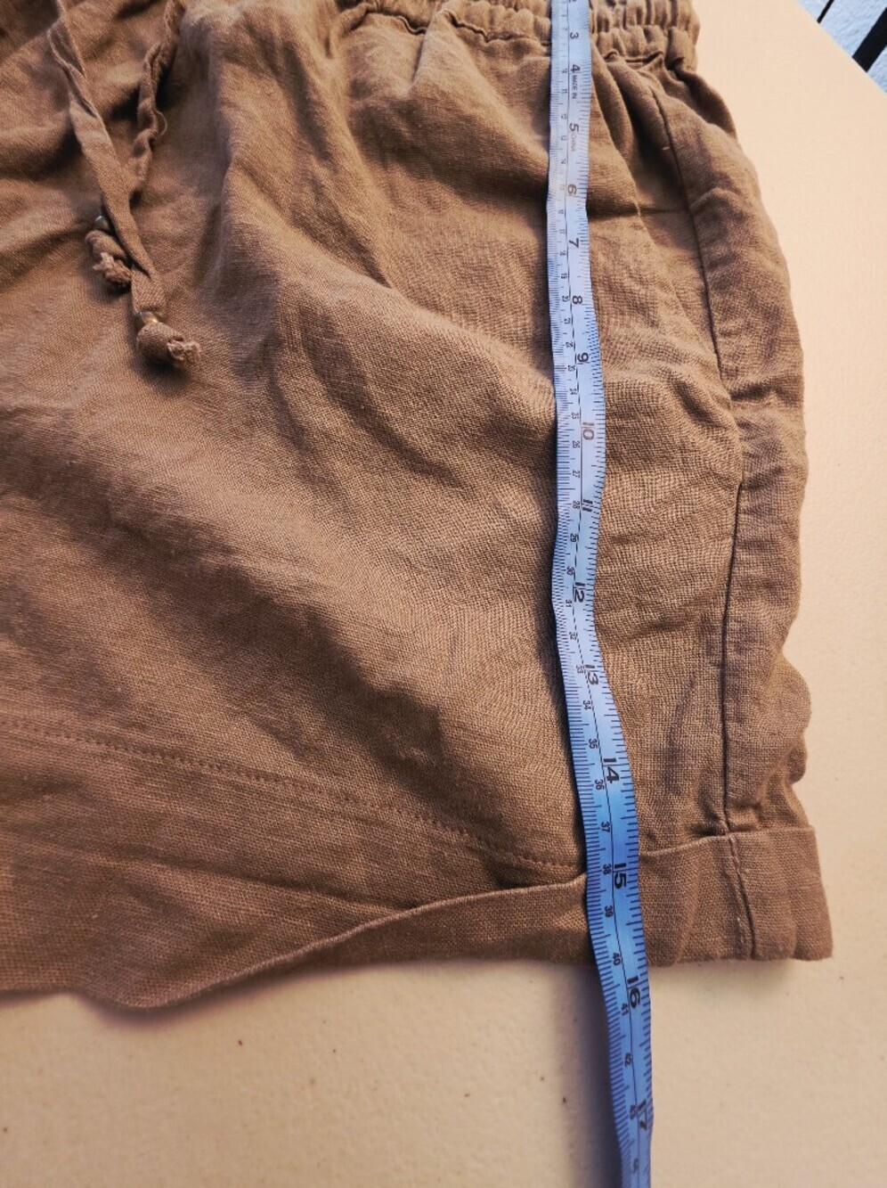 Women’s Drawstring Linen-Blend Shorts - Brown - Picture 5 of 9